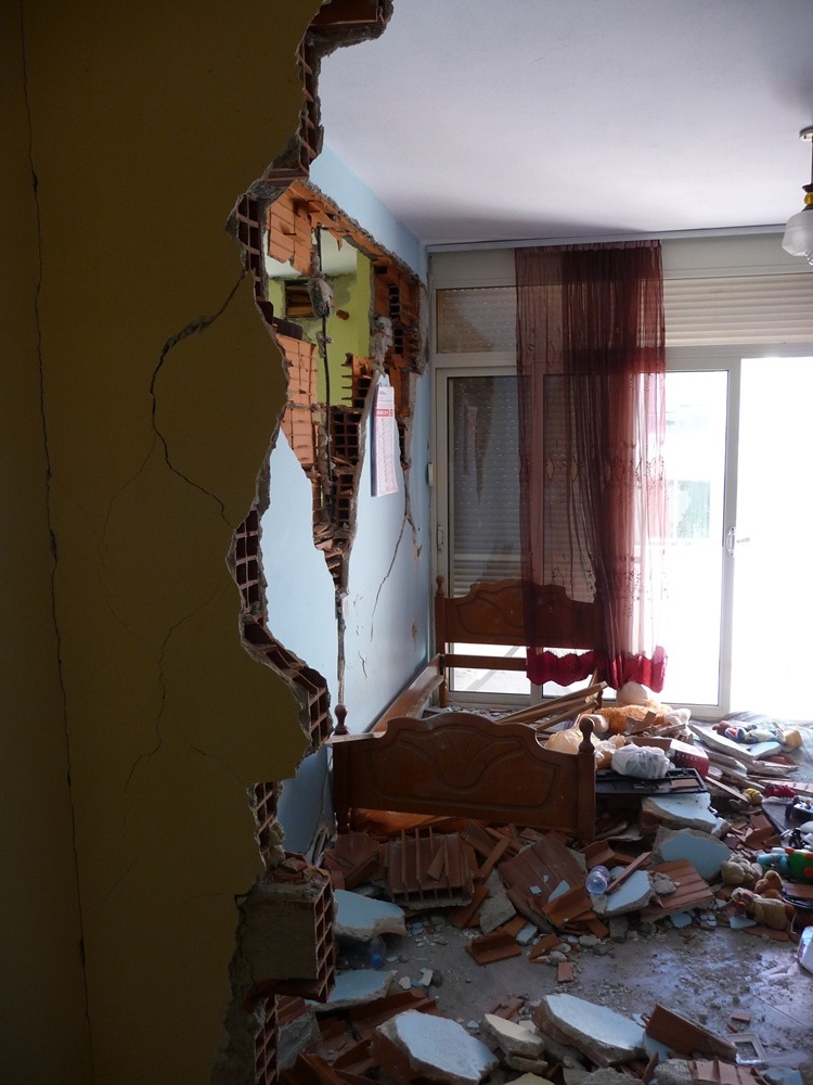 A picture containing indoor, windowDescription automatically generated